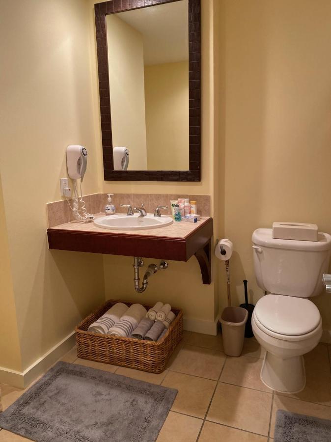 Ocean View Luxurious Condo-Best Location + Balcony Дестин Экстерьер фото
